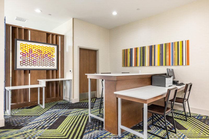 HOLIDAY INN EXPRESS AND SUITES SAN JOSE SILICON VALLEY 55/64