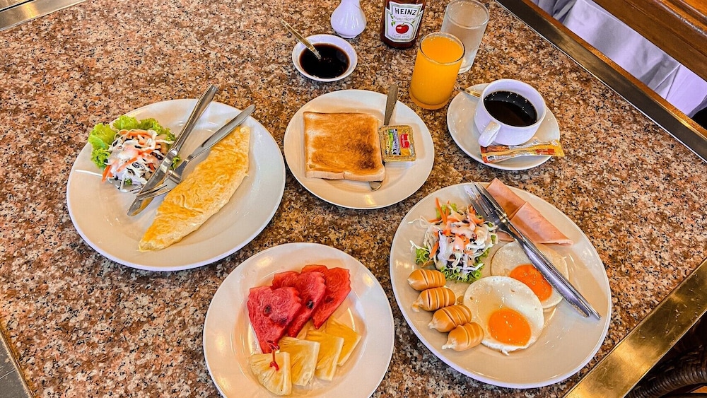 K Park Grand Hotel 68/76