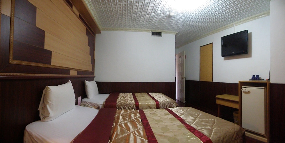 Seng-Kuo Hotel 32/44