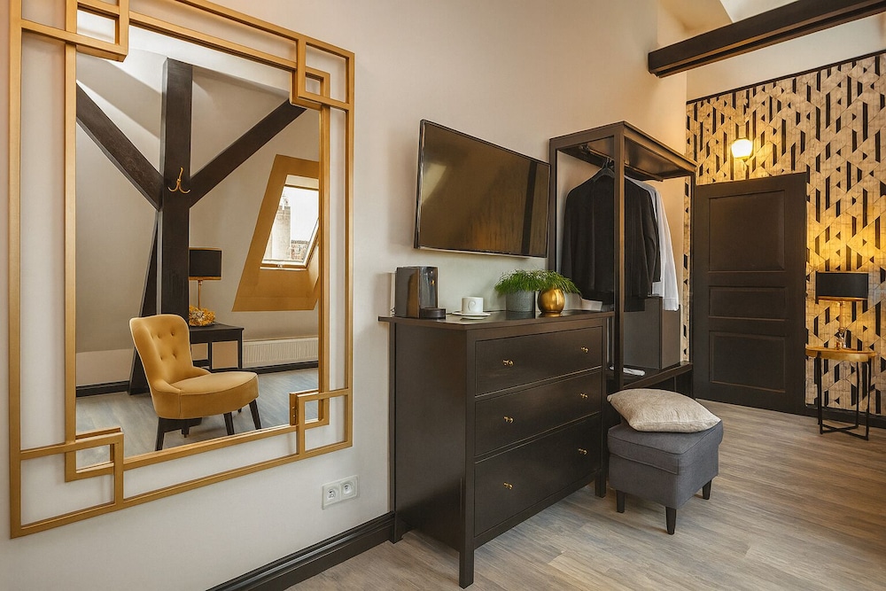 Golden Prague Rooms 47/48