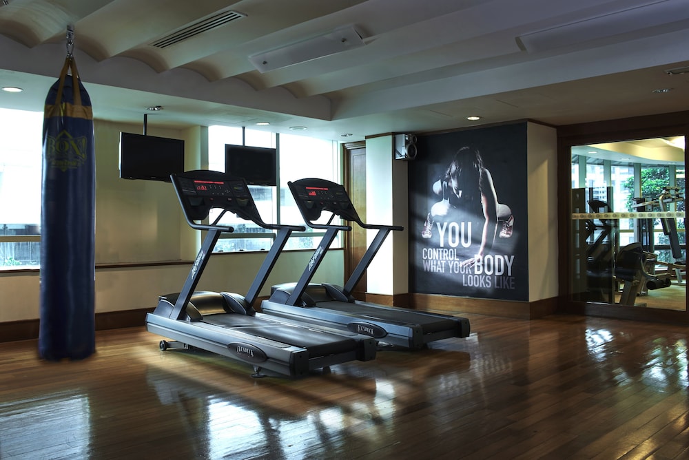 Pullman Kuala Lumpur City Centre Hotel and Residences 34/75