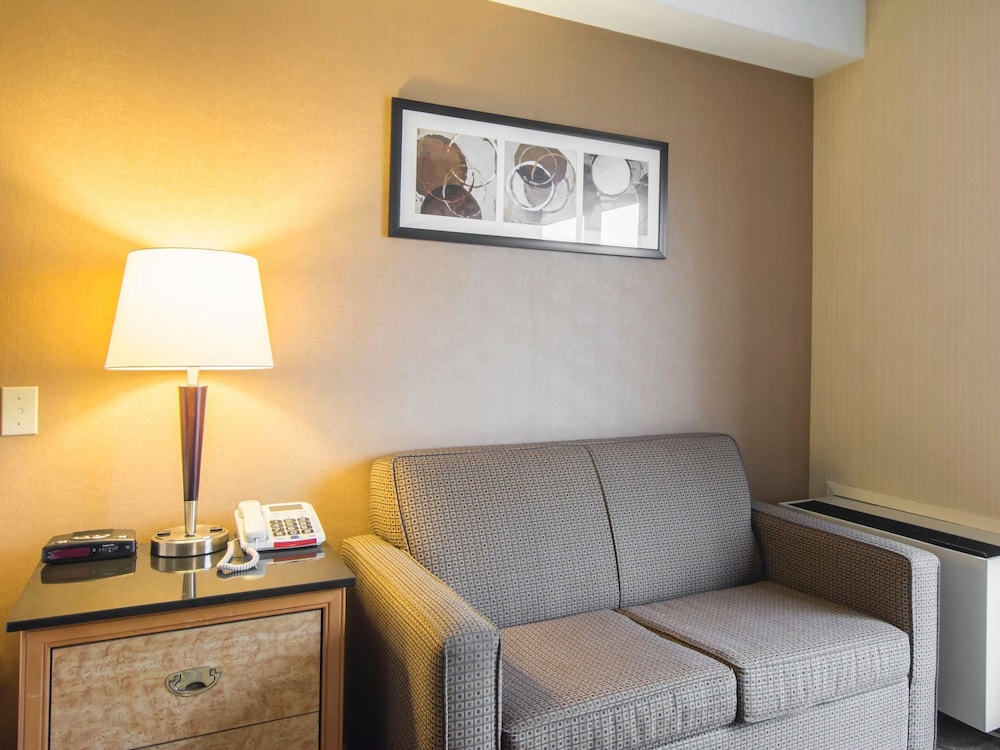 Comfort Inn Ancienne-Lorette - Quebec Airport 23/31