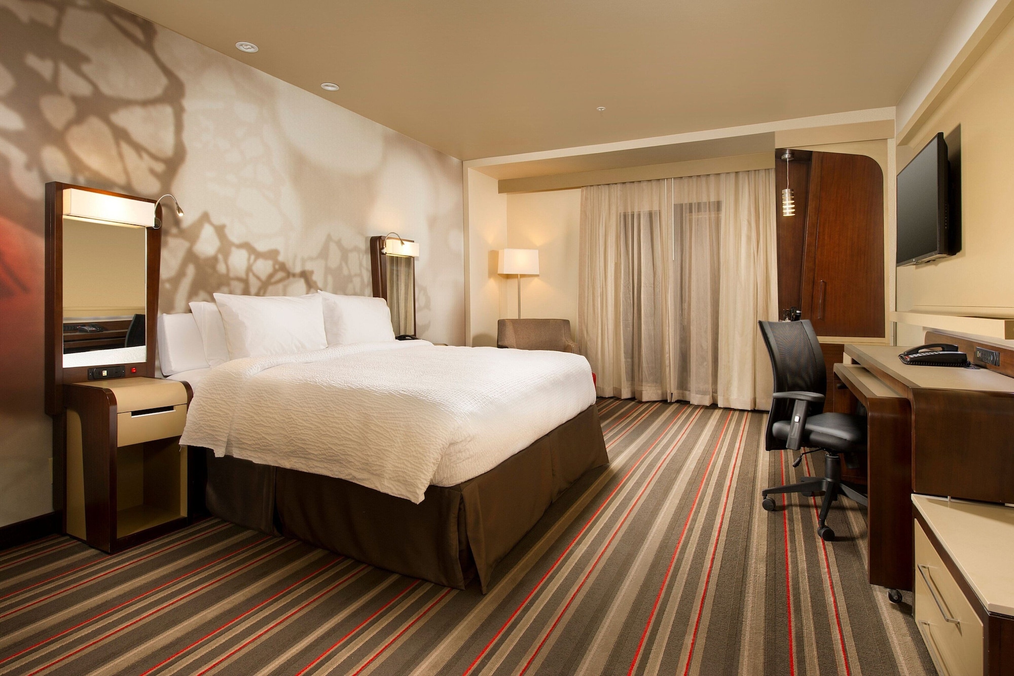 غرفة بسرير كينج، Courtyard By Marriott Dallas Dfw Airport North Grapevine 2/15