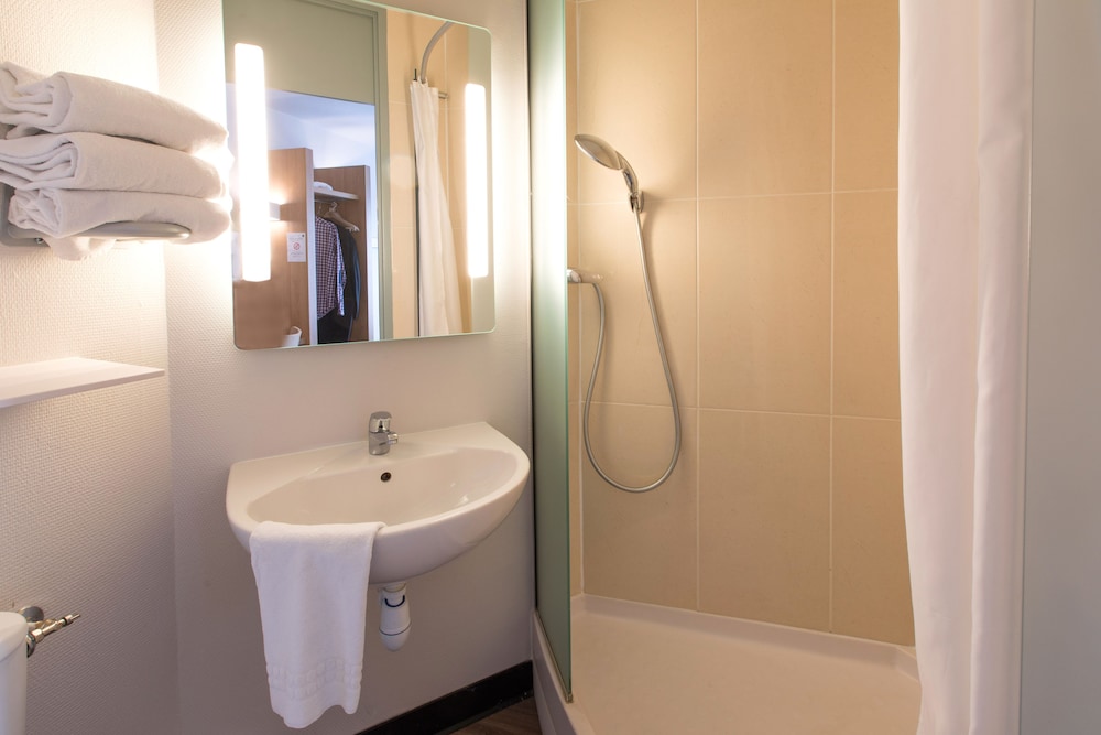 B&B Hotel Rennes Est Cesson Sevigne 7/26