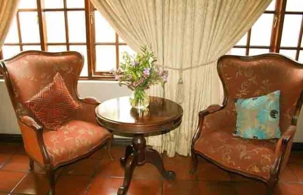Valley Lodge & Spa 25/50