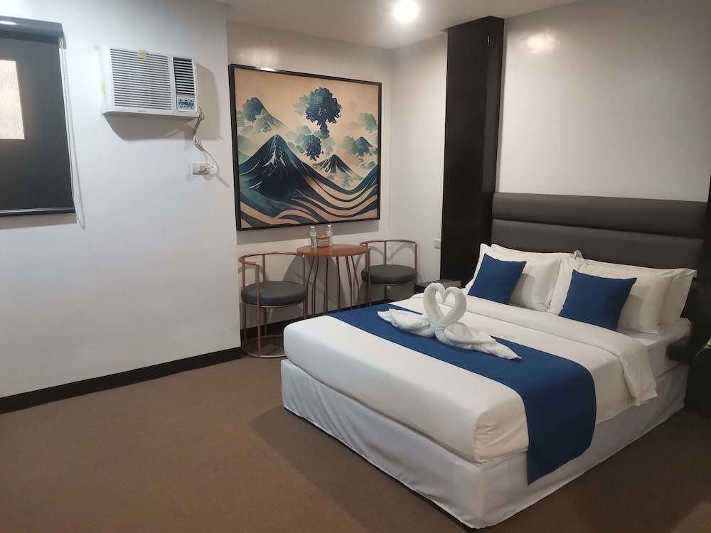 Palette Angeles, Clark International Airport, Formerly Boss Hotel 52/61
