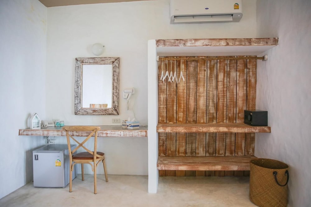 Lobby at Lime N Soda Beachfront Resort, KOH PHA NGAN