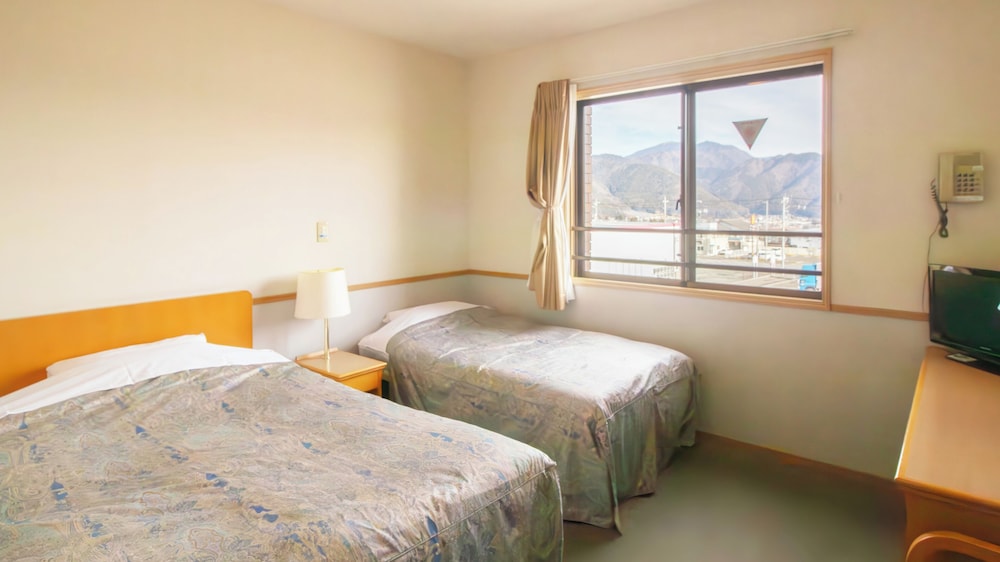 ROOM, SINGLE, CITY VIEW