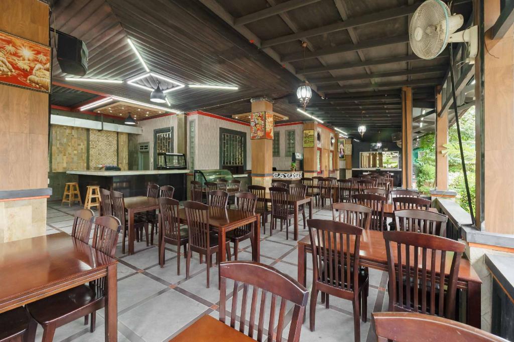 RedDoorz Plus @ Setiabudi Medan 4 13/25