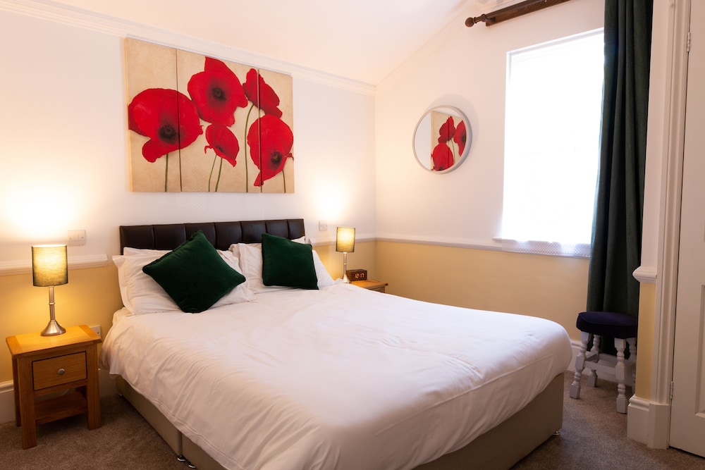 Woodlands Lodge Hotel 6/48