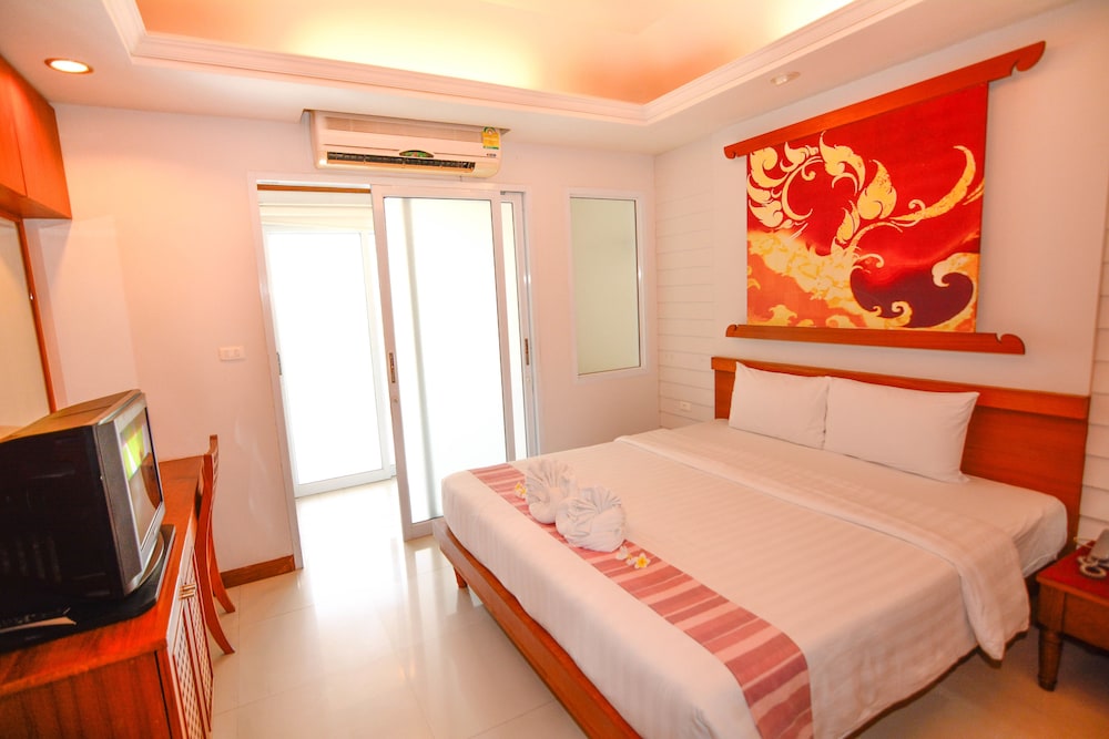 Room, Twin Beds, First Building