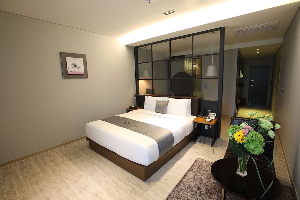 REST HOTEL 14/70