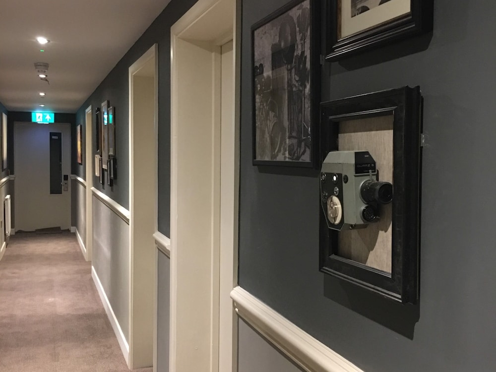The Tower Arms Hotel 28/50