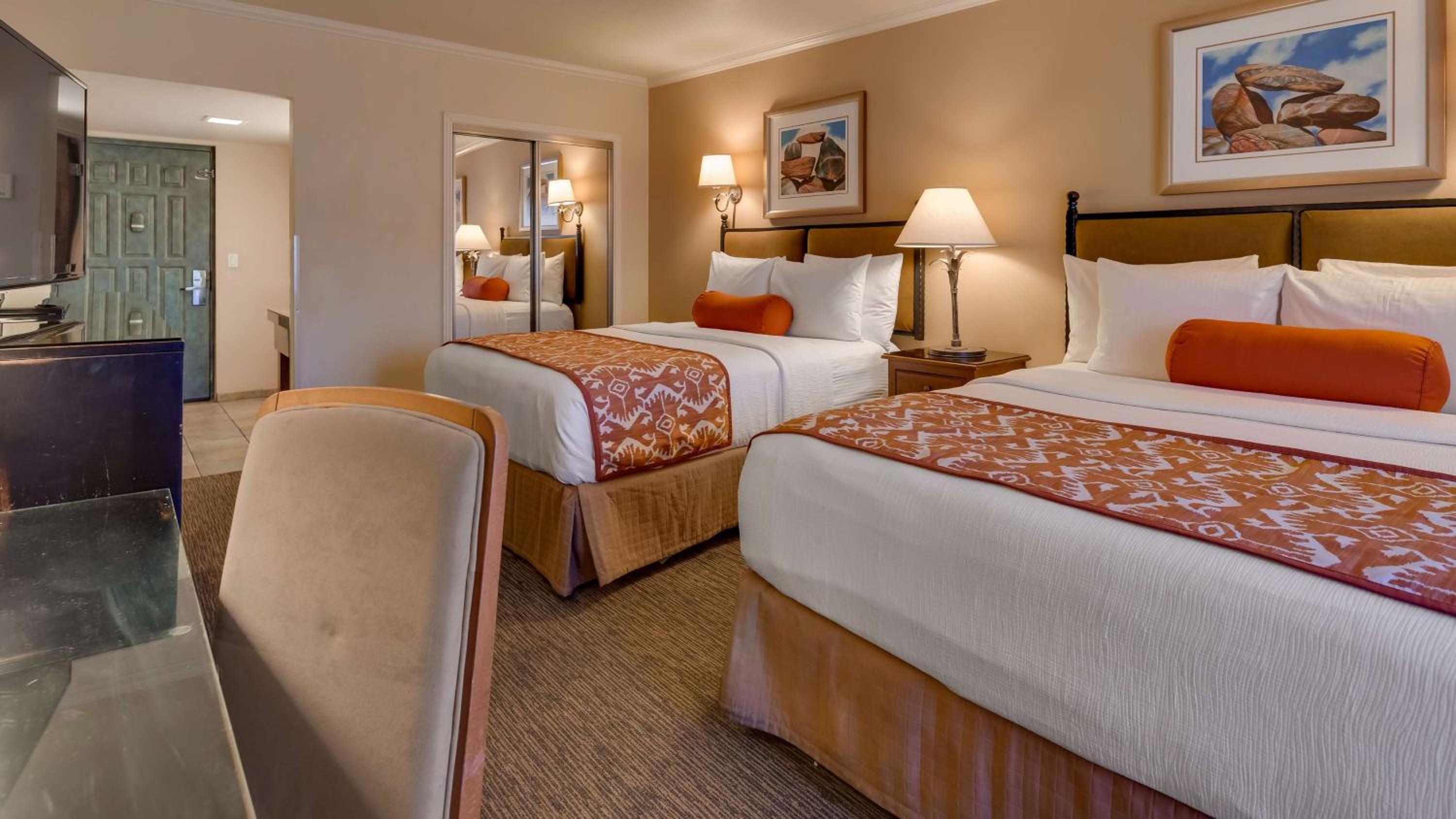 Room, 2 Queen Beds, Balcony
