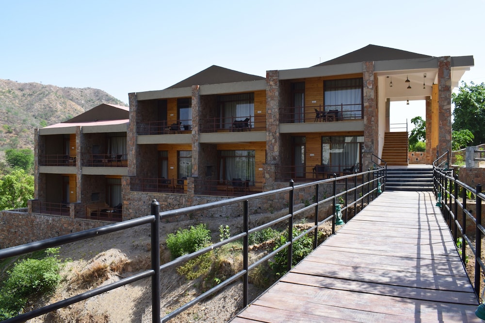 One Hotels Kumbhalgarh Forest Retreat 2/50