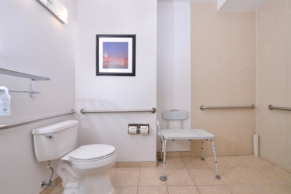 Best Western Plus Hotel at the Convention Center 26/51