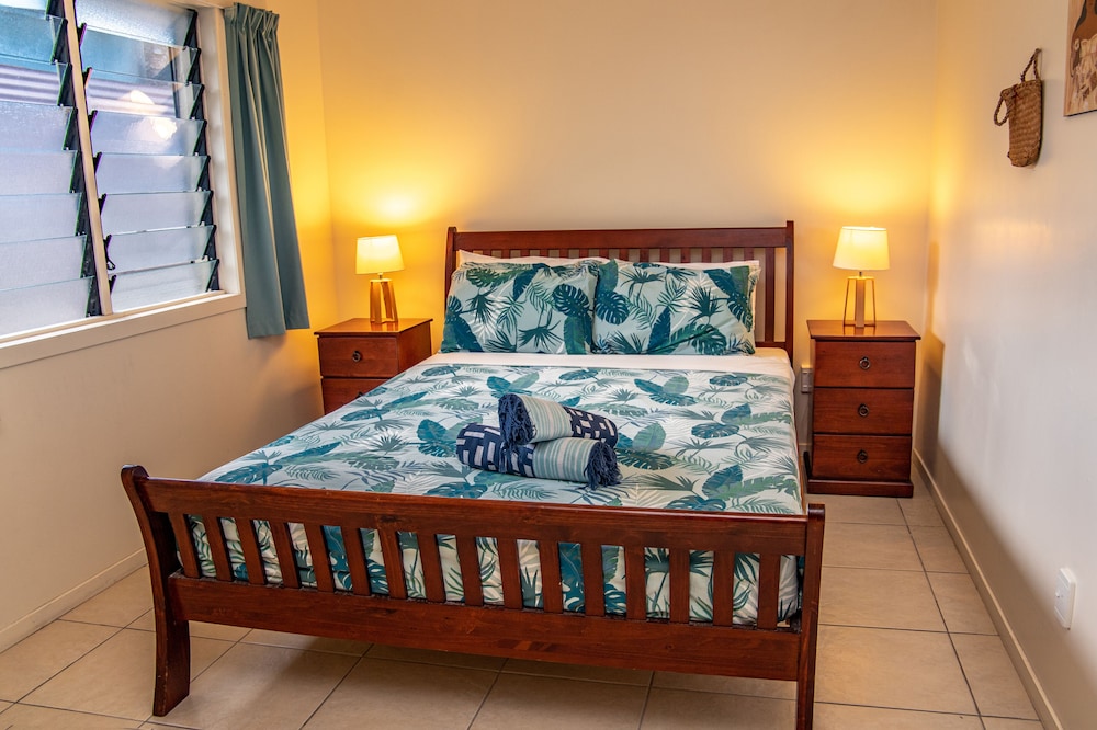 Coral Sands Apartments 7/46