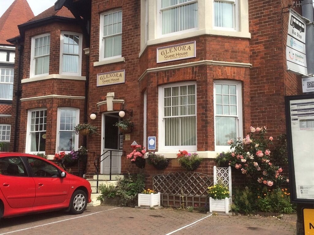 Glenora Guest House 2/57