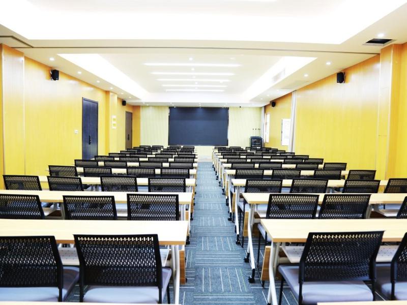 GreenTree Eastern Huai 'an University Town Hotel 33/41