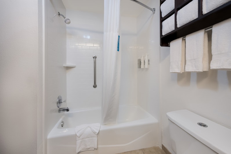 Hampton Inn Marshall, TX 42/43