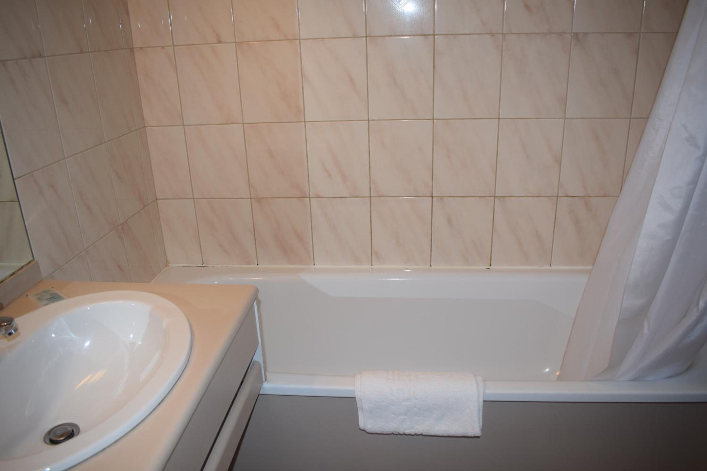 غرفة مفردة، Metropol Hotel 4/7