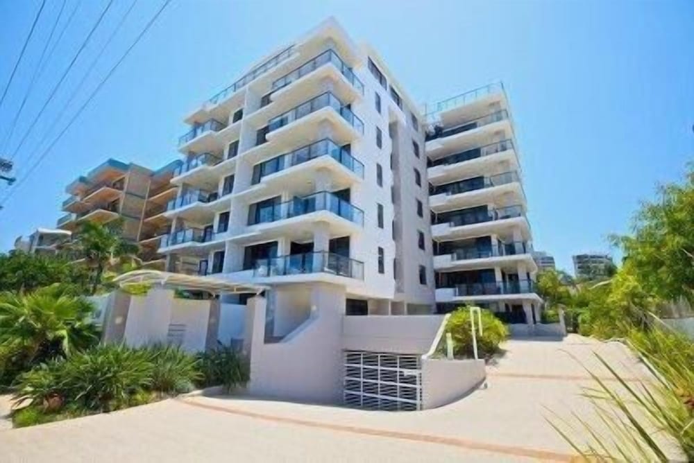 Kings Row Holiday Apartments 4/48