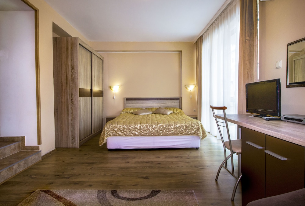 FAMILY HOTEL VENERA 21/48