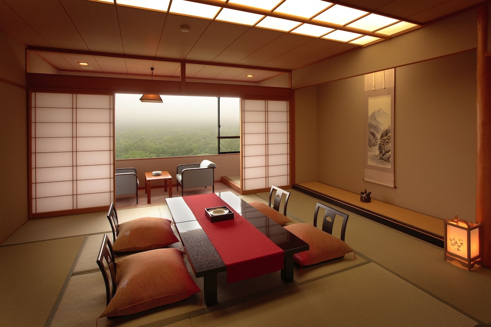 Ryokan Sansa Tei 12/44