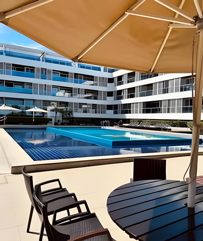Solar Tambau Residencial 4/50
