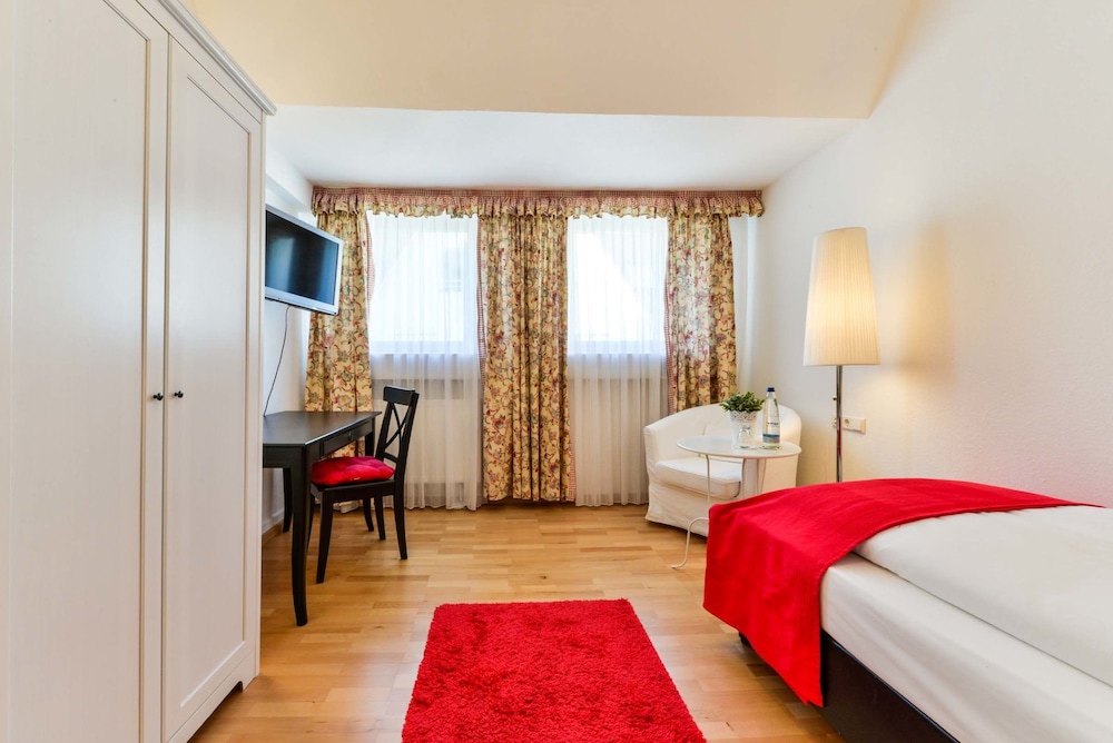 Flair Hotel Vier Jahreszeiten 14/67