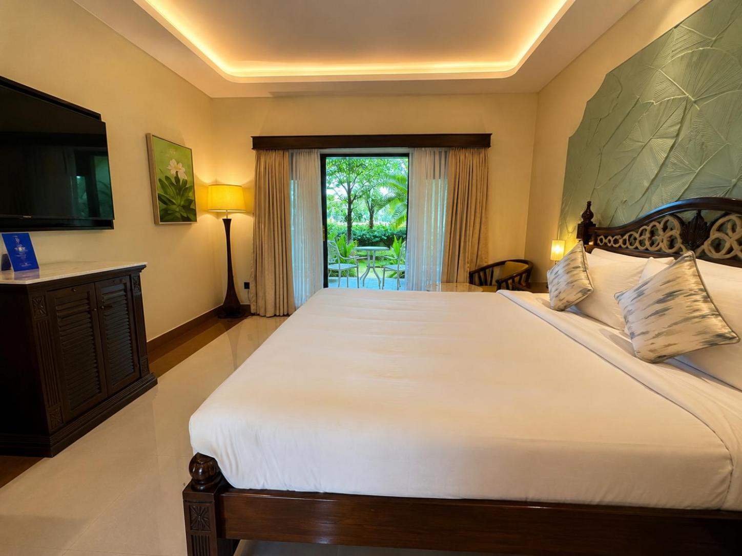 Superior, Double Bed, Garden Side