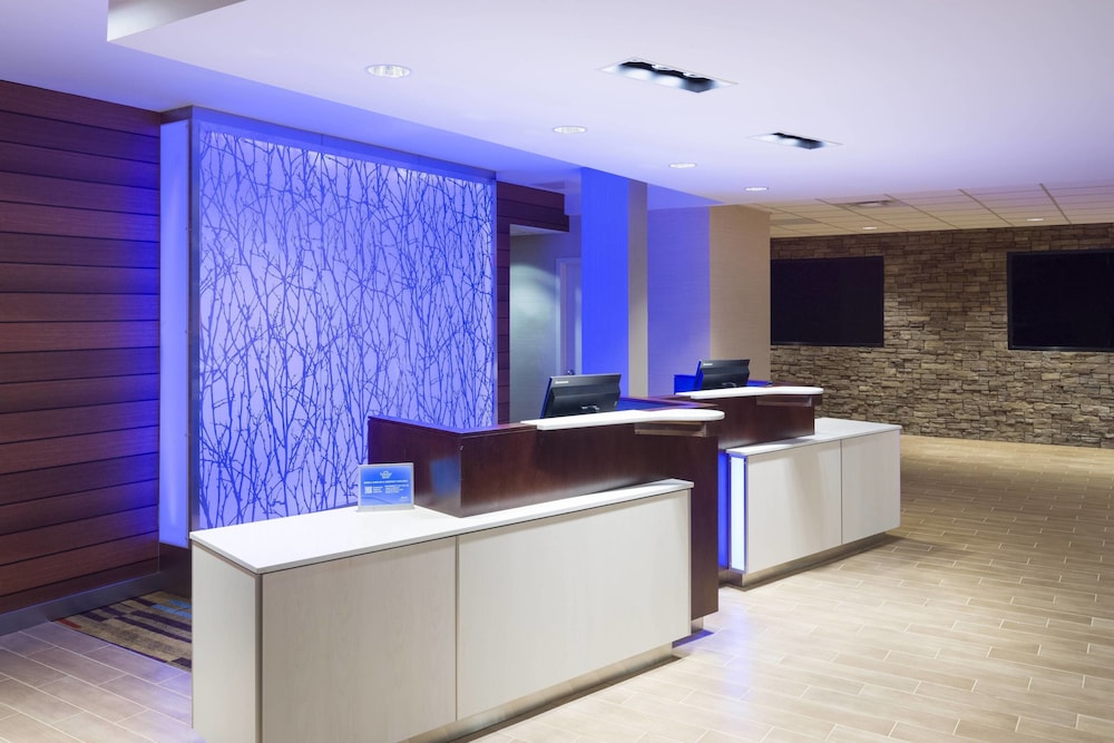 Fairfield Inn Suites By Marriott Paramus 4/47
