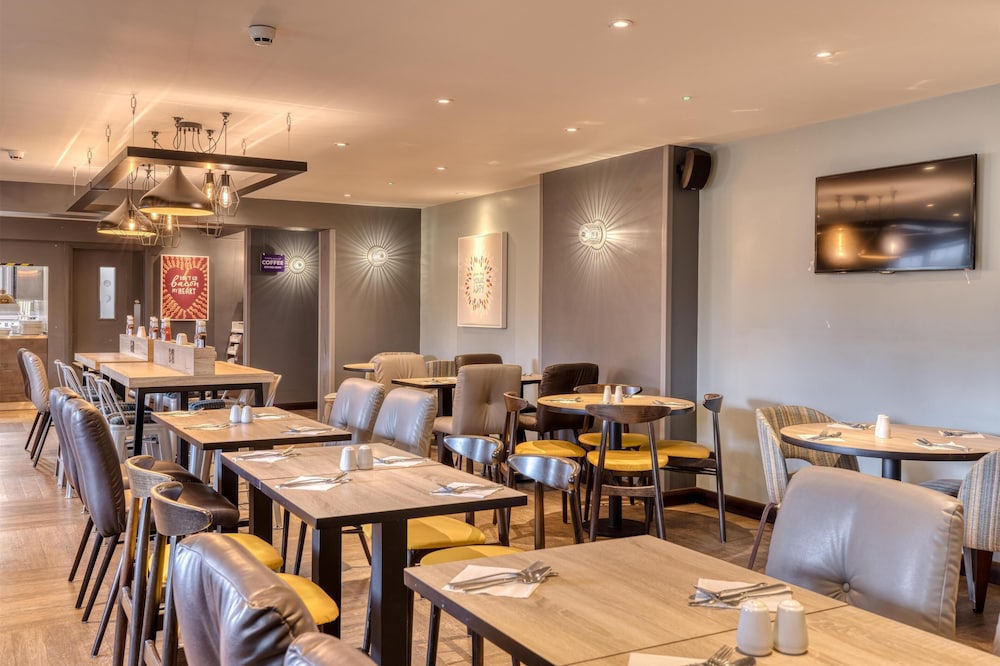 Premier Inn Waltham Abbey 43/54