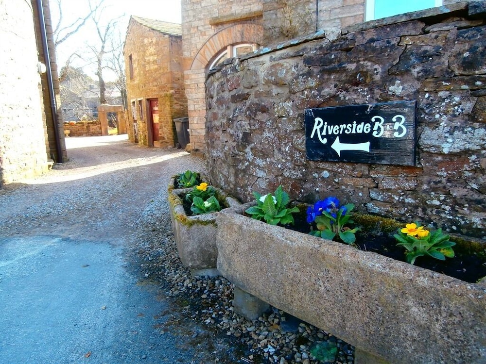 Riverside Bed &amp; Breakfast 18/46