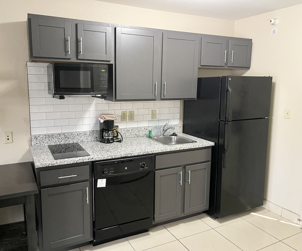 Candlewood Suites South Bend Airport, an IHG Hotel 39/48