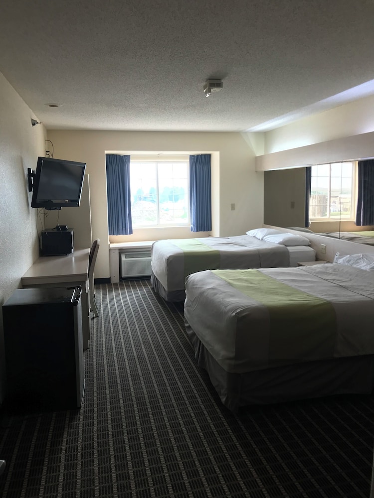 Travelodge by Wyndham Chadron 13/28
