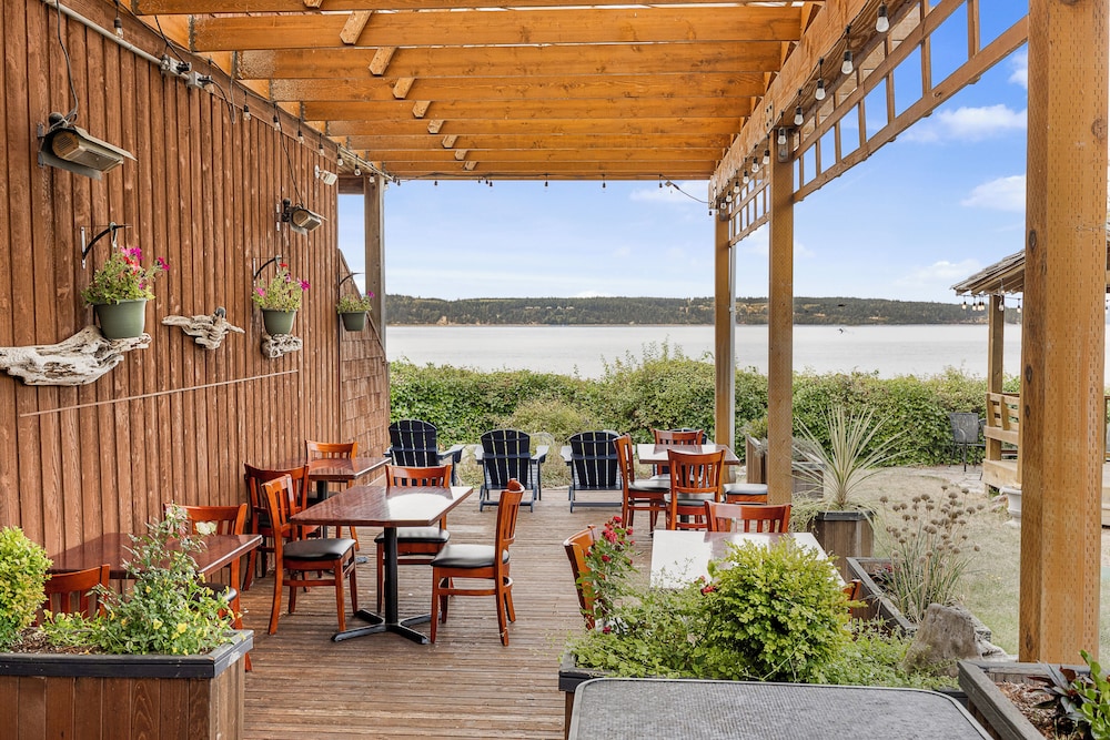 Camano Island Inn 48/67