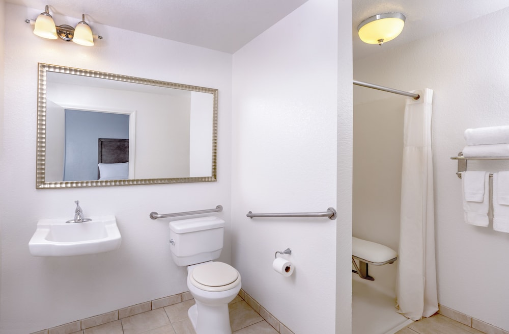 The Beachfront Inn & Suites At Dana Point 13/40