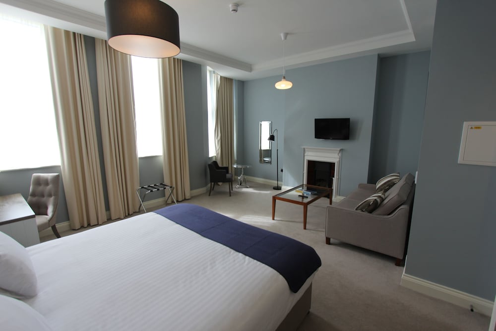 1 Bedroom, Junior Suite, King Bed