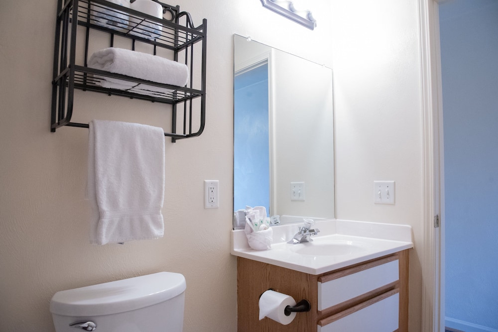 Affordable Corporate Suites 70/73