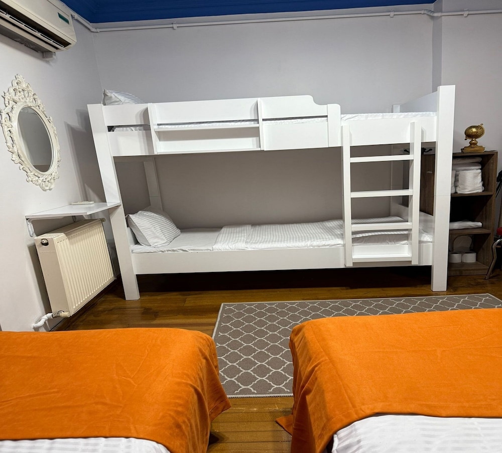 TAKSIM UNIQUE SUITES 64/73