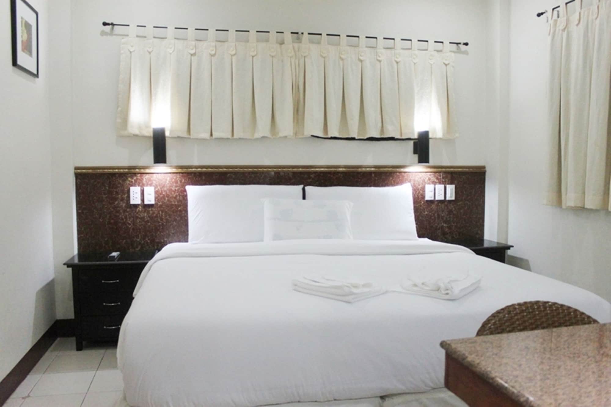 غرفة عصرية قياسية بسرير كينج، Lost Horizon Beach Dive Resort 4/8