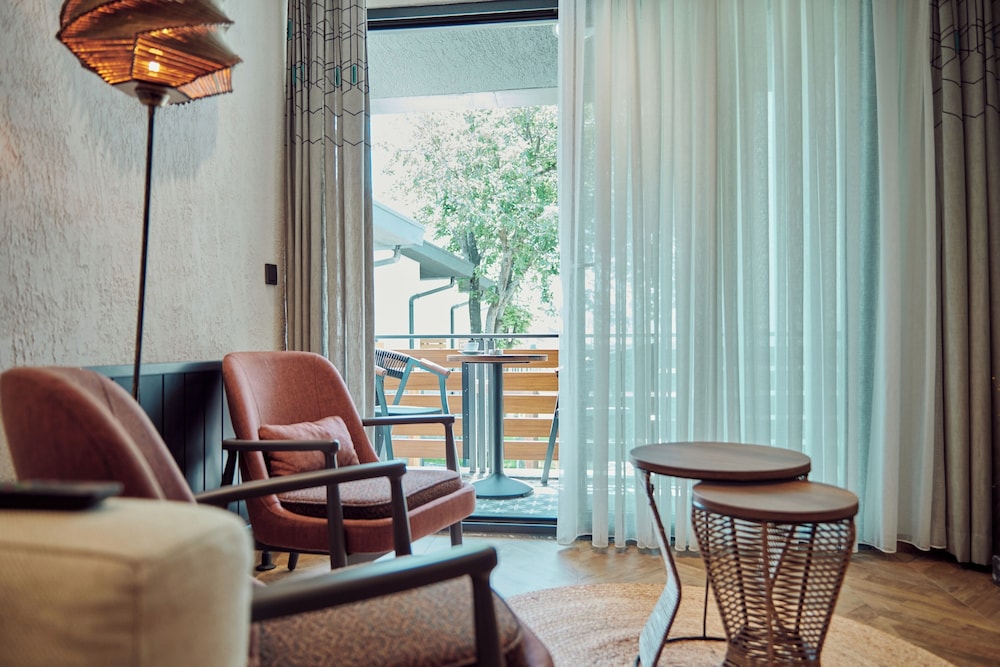 Parmos Otel 30/50