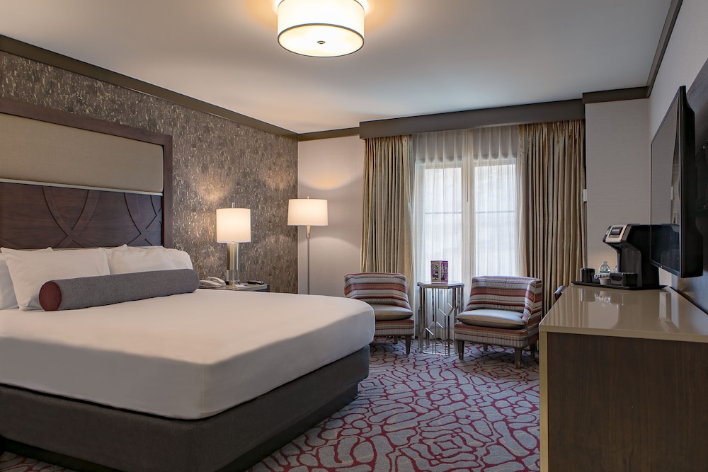 Horseshoe Black Hawk - A Caesars Rewards Destination 20/65