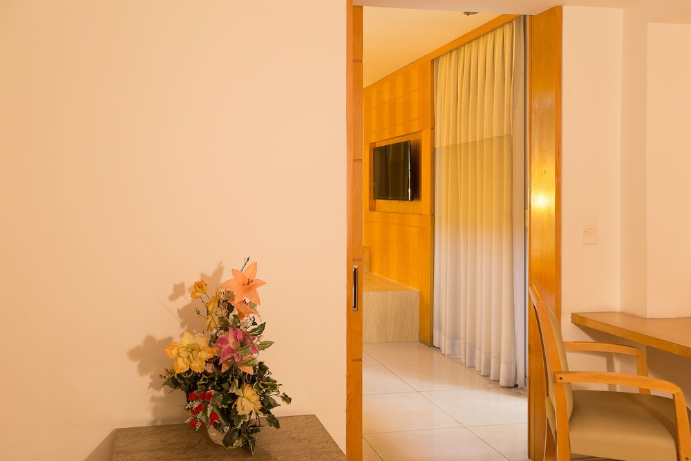 Hotel Atlantico Copacabana 56/70