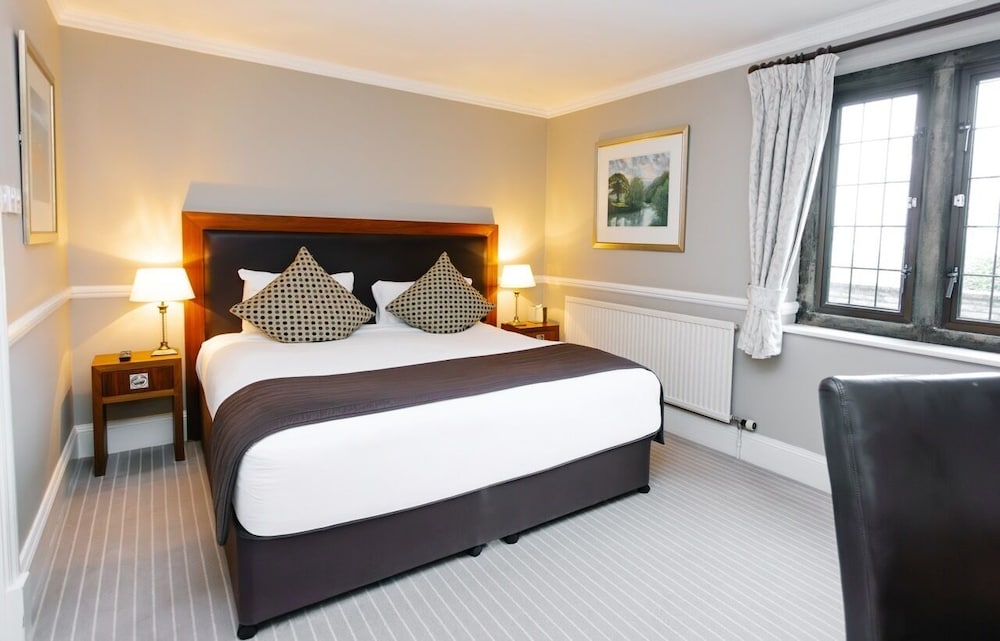 Hatton Court Hotel 4/48