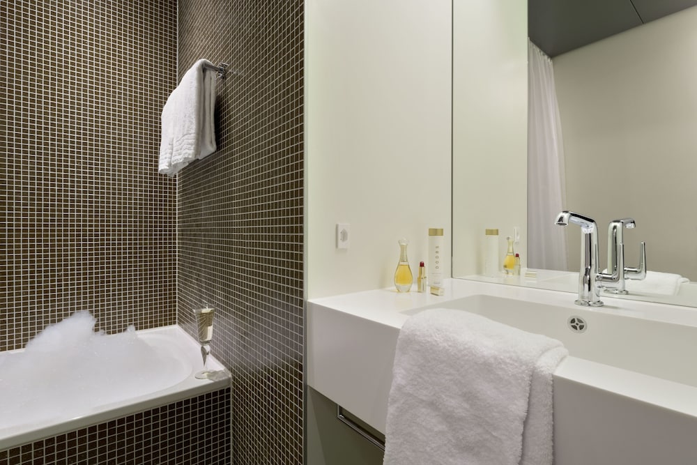 Trafo Hotel 17/54