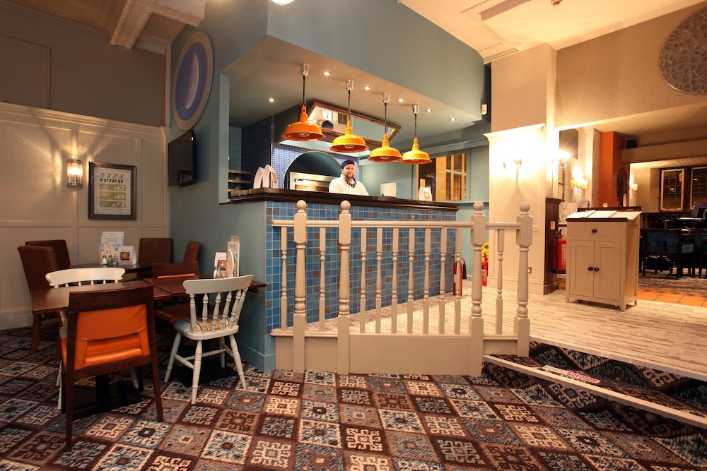 Half Moon By Marston's Inns 15/22