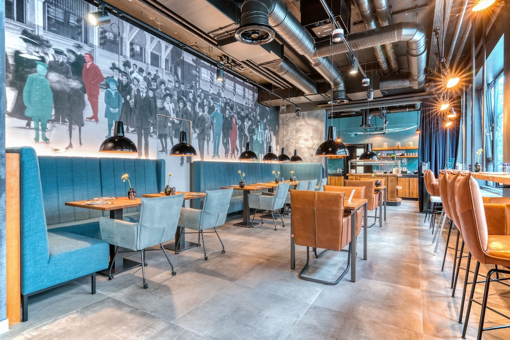 Unsolds Factory Hotel 43/48