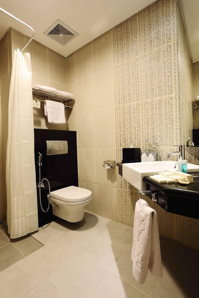 Amarelo Hotel 28/29